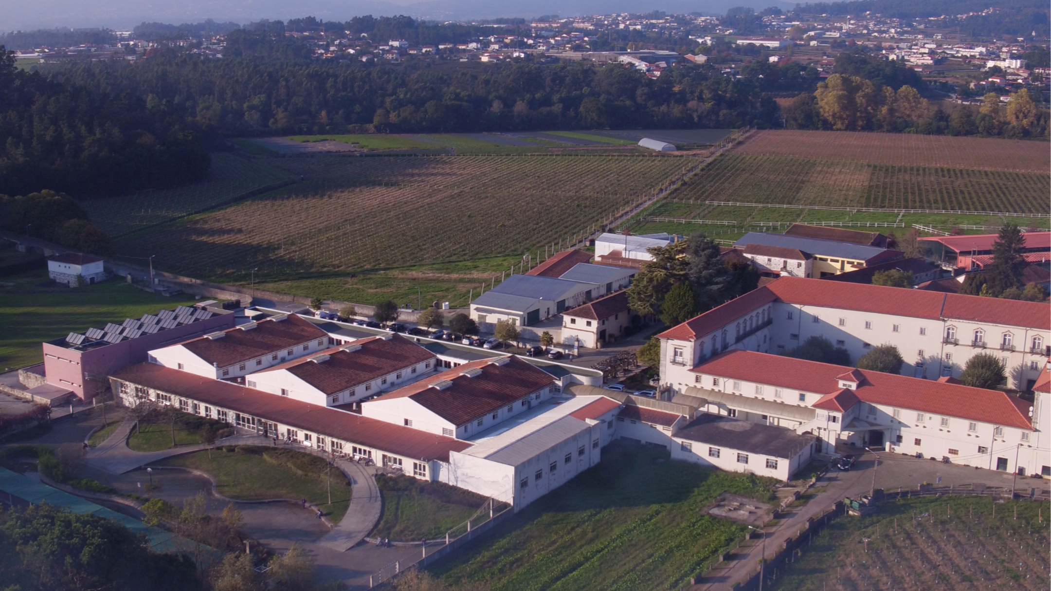Instituto S. João de Deus - Areias de Vilar | Aérea